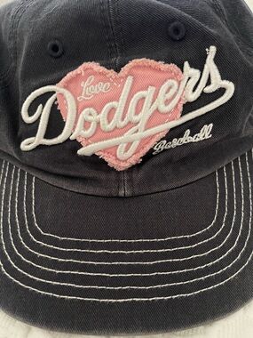 Los Angeles Dodgers Pink Heart Logo Baseball Cap